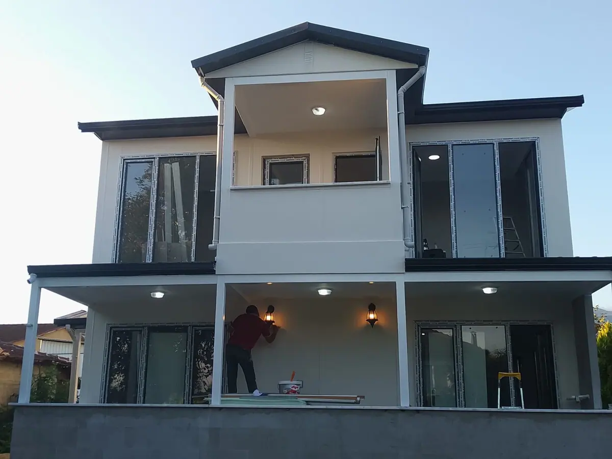 Düzce — teslim edilen çift katlı prefabrik ev (1/5)