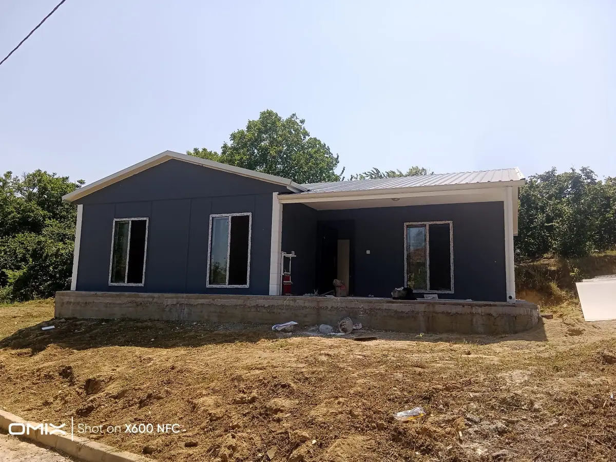 Kandıra, Kocaeli — montajı süren tek katlı prefabrik ev (4/4)