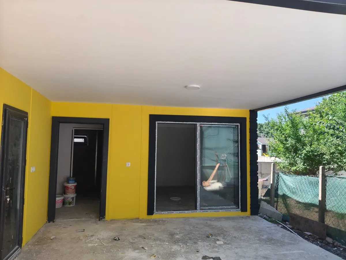 Sakarya — montajı süren tek katlı prefabrik ev (2/3)