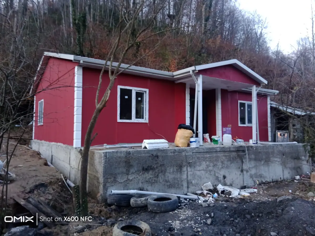 Sakarya — montajı süren tek katlı prefabrik ev (2/3)