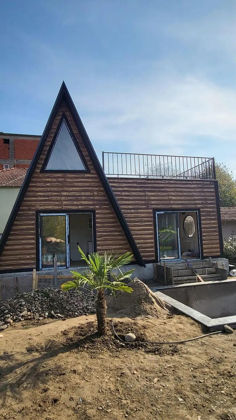 Sinop — montajı süren çift katlı prefabrik ev (4/4)
