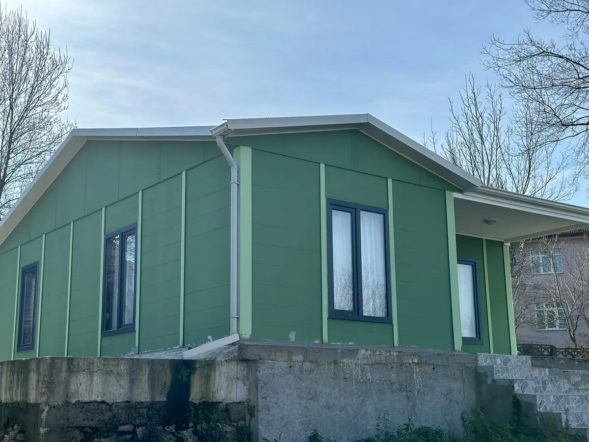 Sinop — montajı süren tek katlı prefabrik ev (4/4)